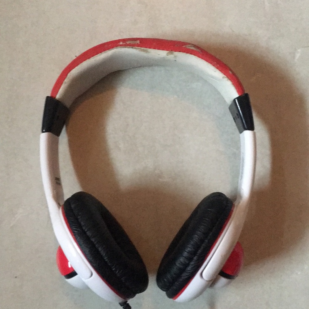 POKÉMON HEADSET - Picture 4 of 12